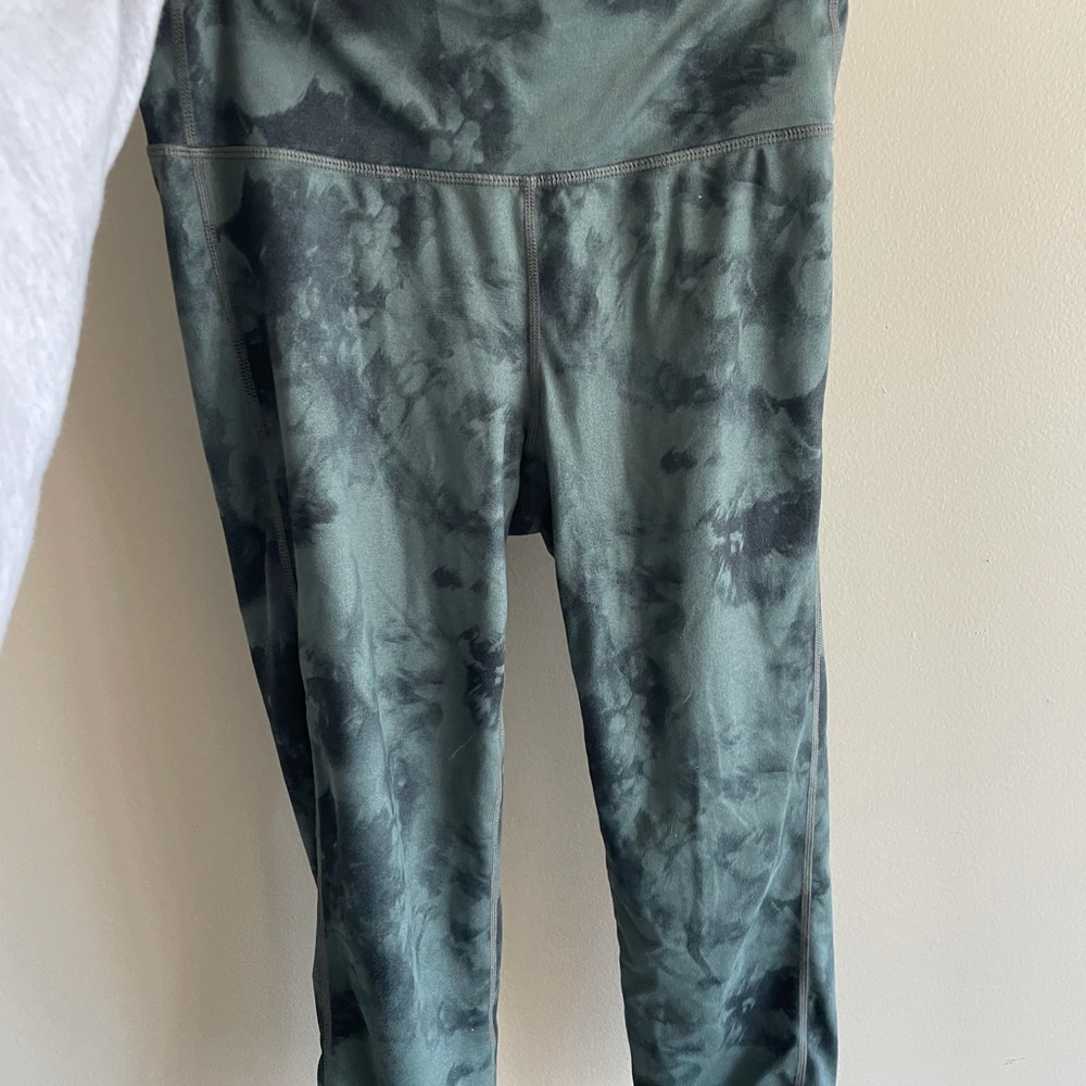 Athleta Cropped Leggings